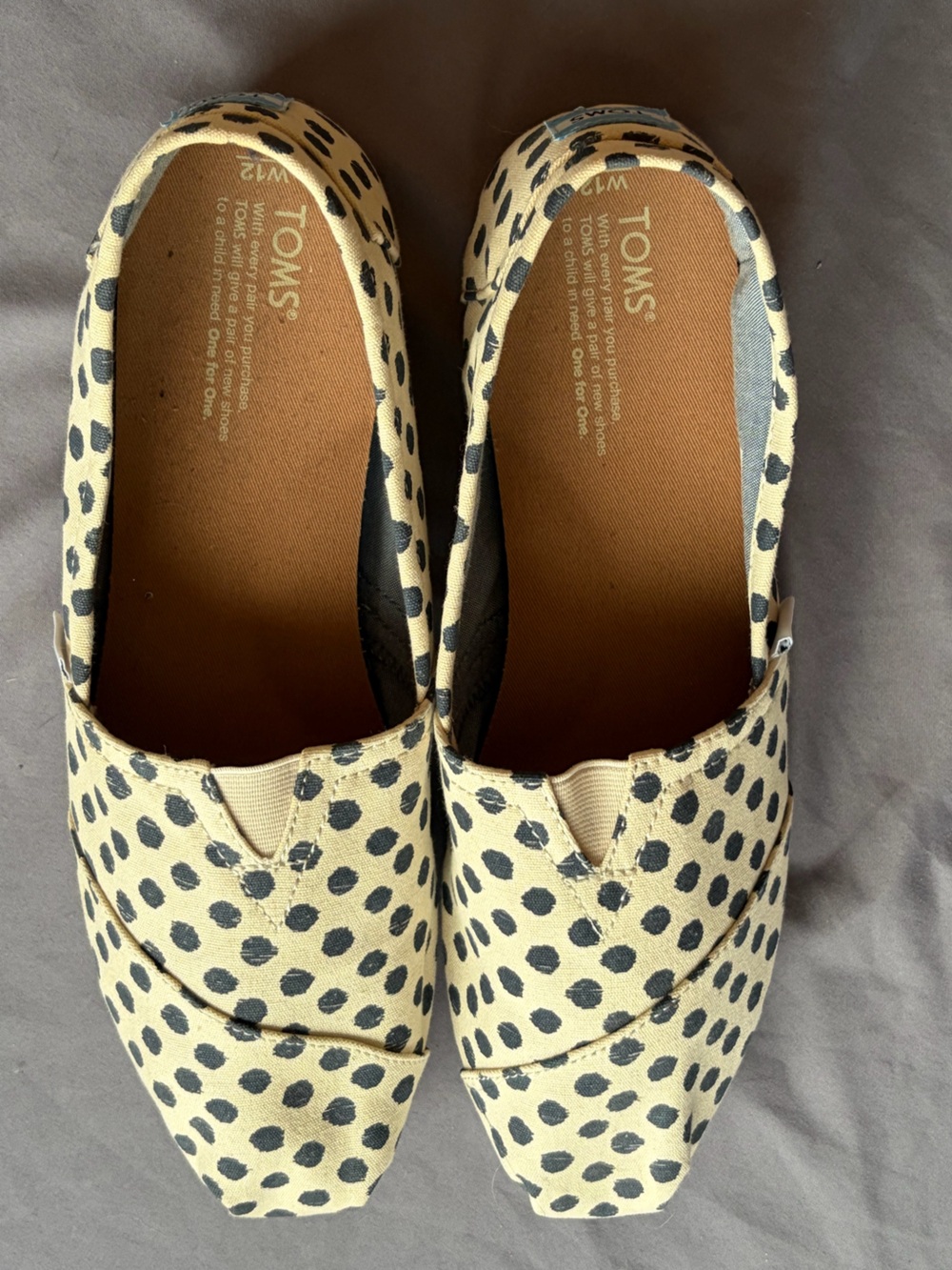 TOMS Women's Beige / Navy Polka Dot Slip-On Shoes 12